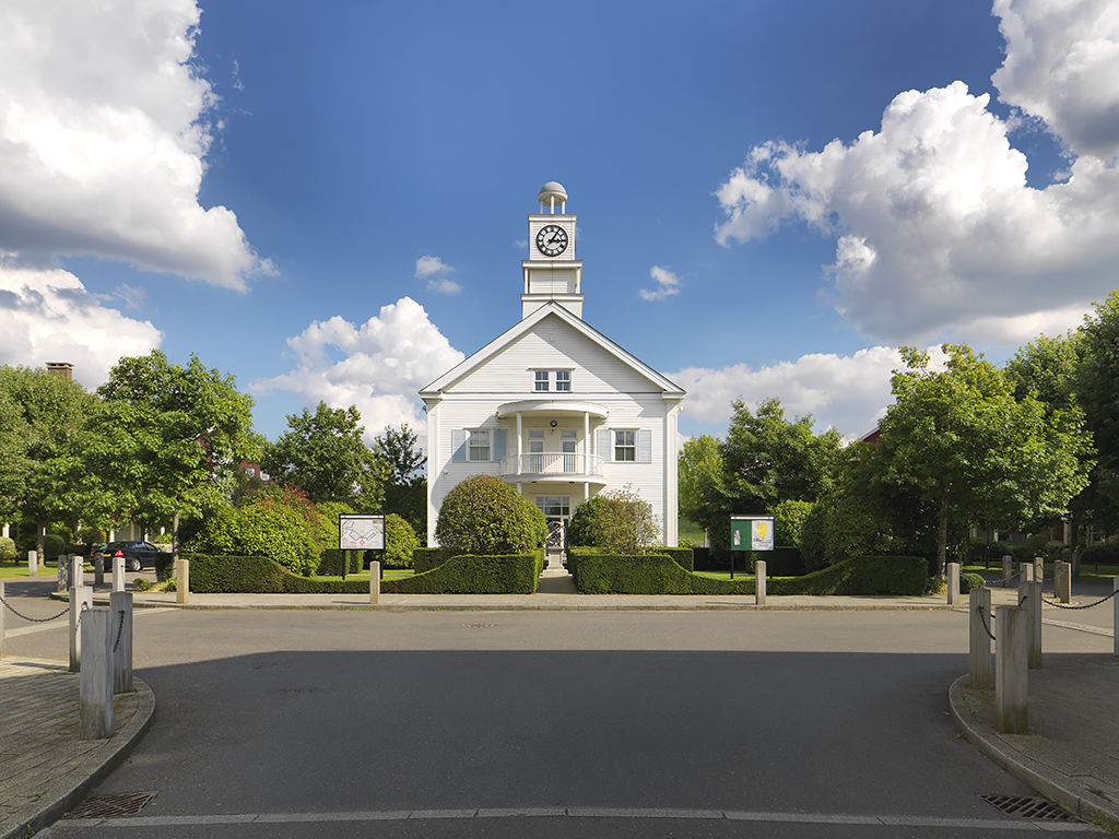 Ivy Gate- click for photo gallery